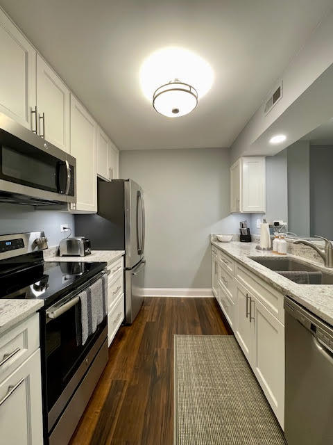 509 AURORA Avenue #308, Naperville, IL 60540