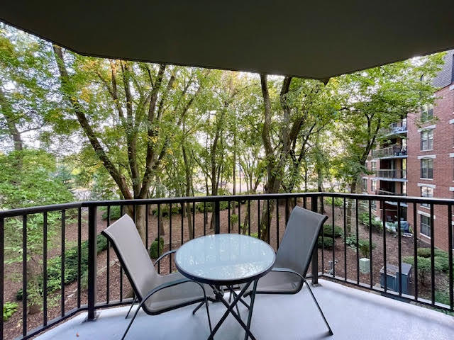 509 AURORA Avenue #308, Naperville, IL 60540