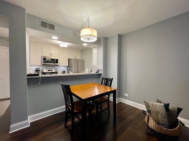 509 AURORA Avenue #308, Naperville, IL 60540