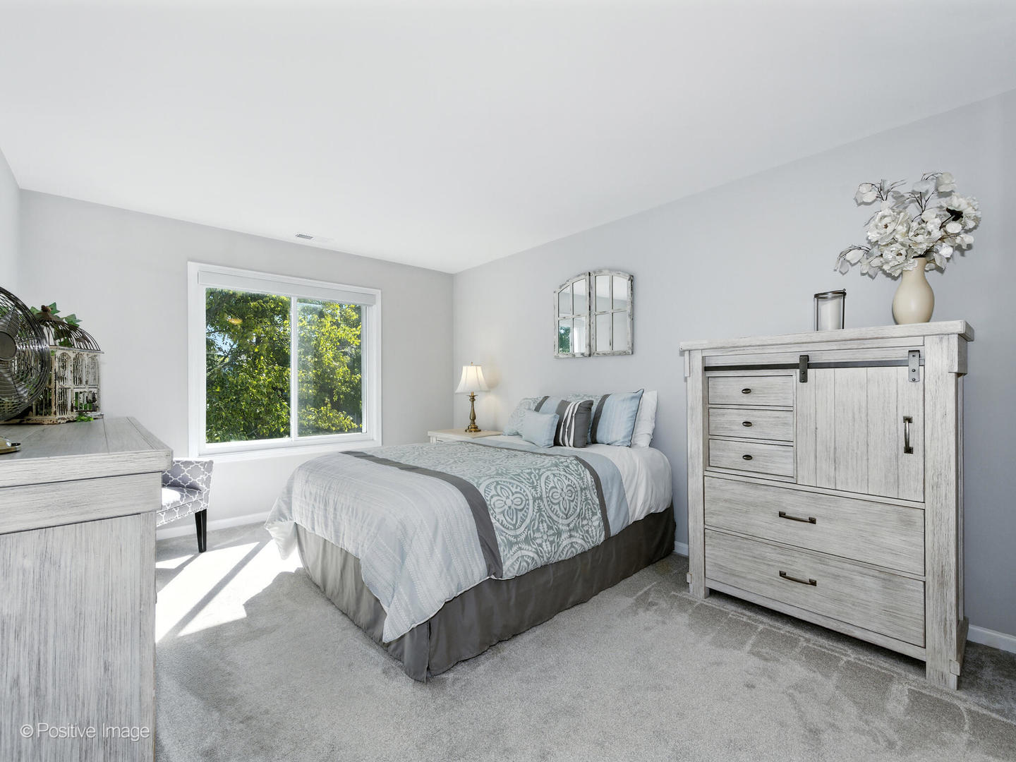 383 Sandhurst Circle #4, Glen Ellyn, IL 60137