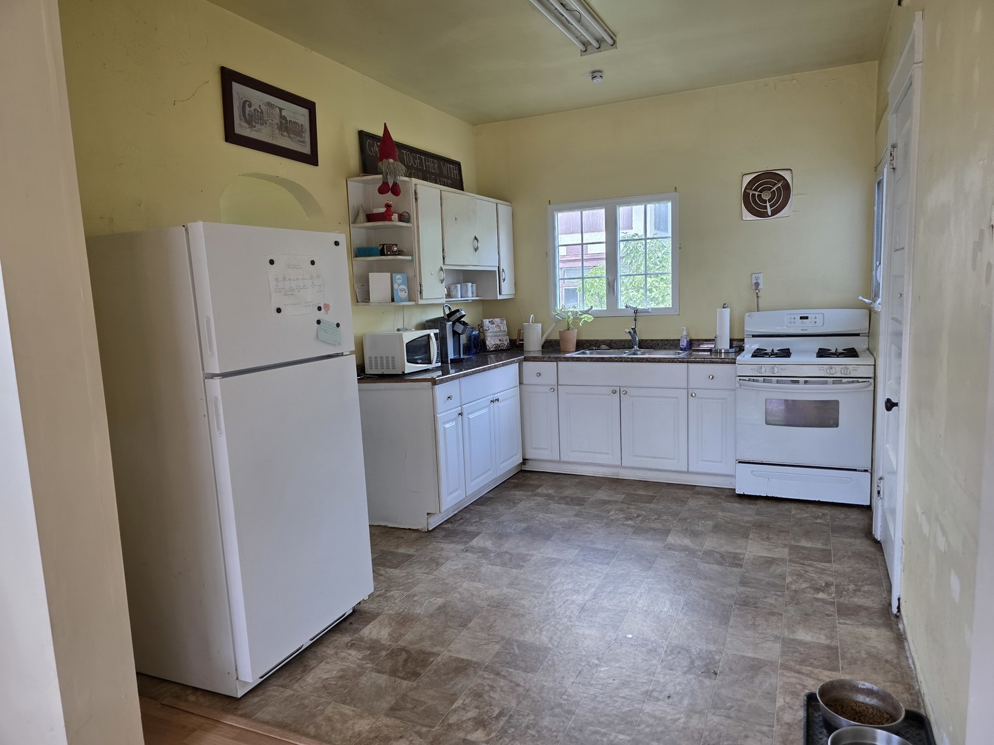 117 5th Street, Aurora, IL 60505