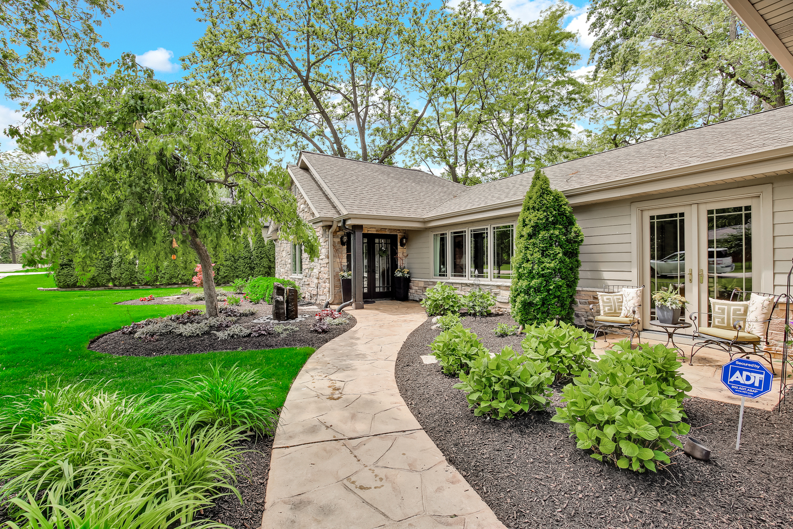 12332 S Richard Avenue, Palos Heights, IL 60463