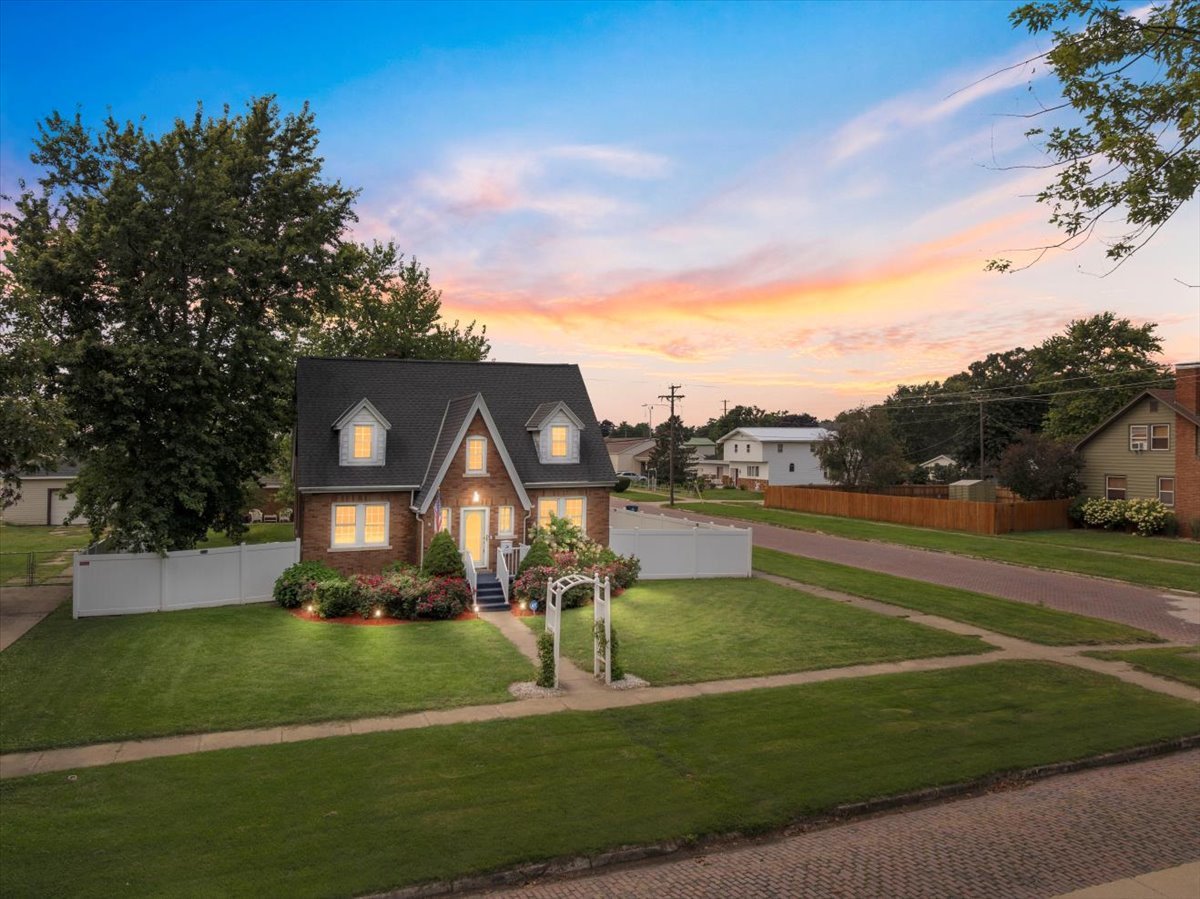 536 Locust Street, Minonk, IL 61760