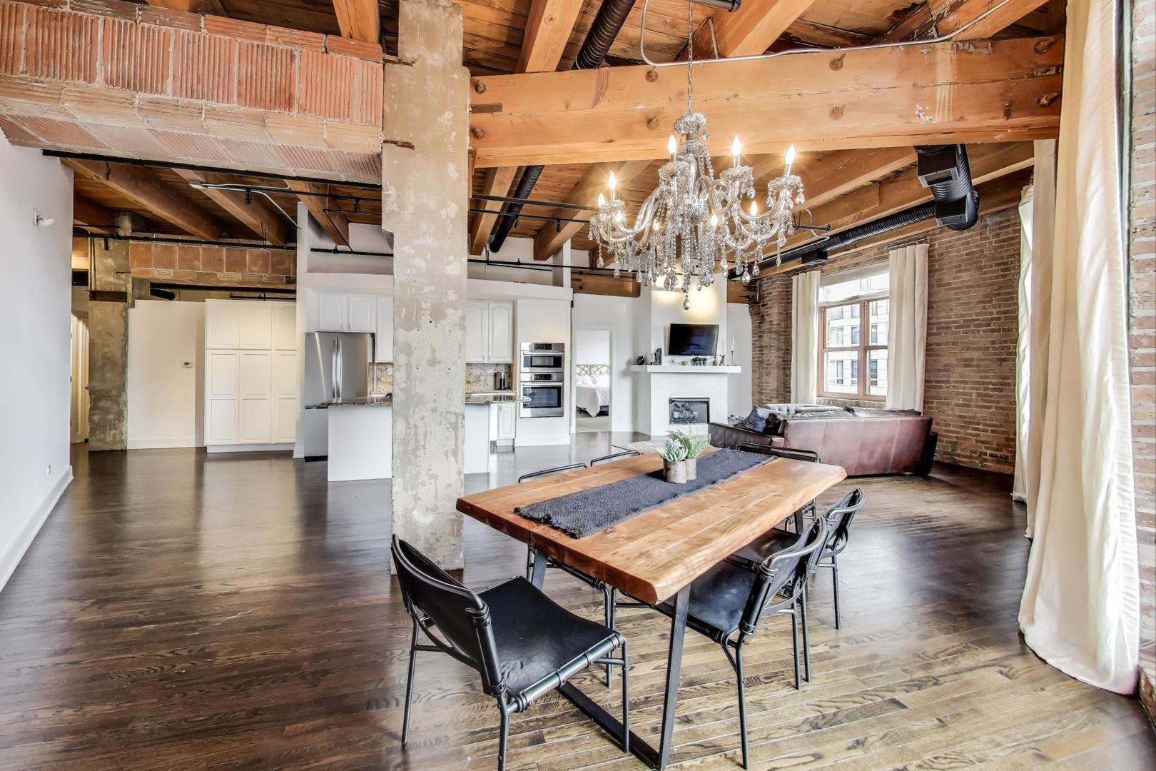 360 W Illinois Street #503, Chicago, IL 60654