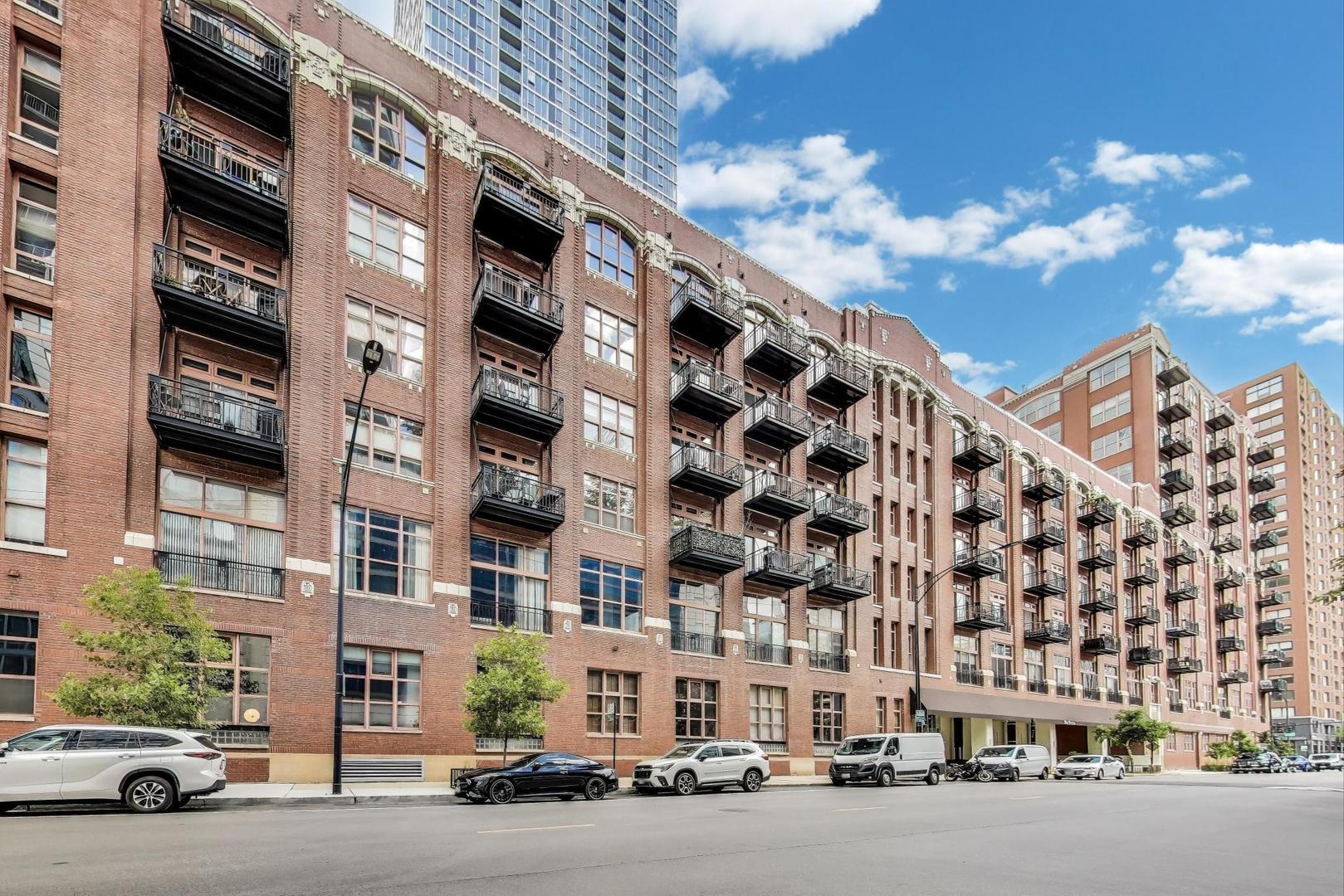 360 W Illinois Street #503, Chicago, IL 60654