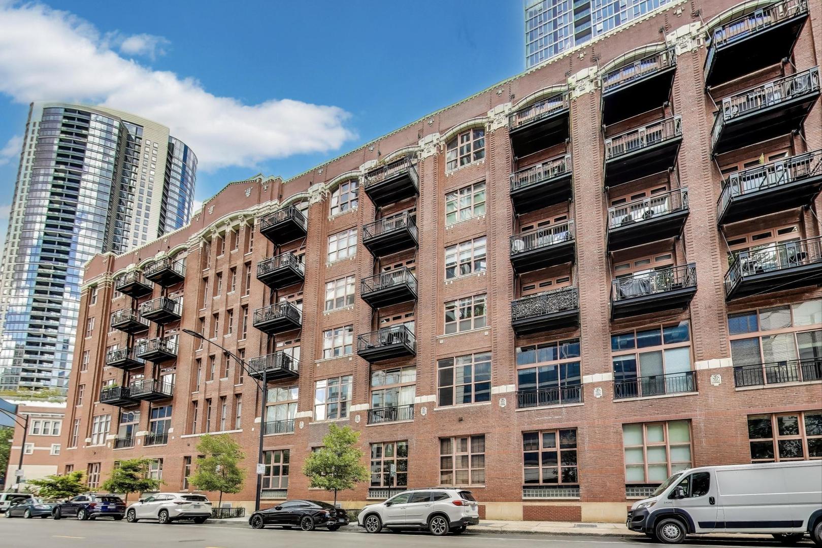 360 W Illinois Street #503, Chicago, IL 60654