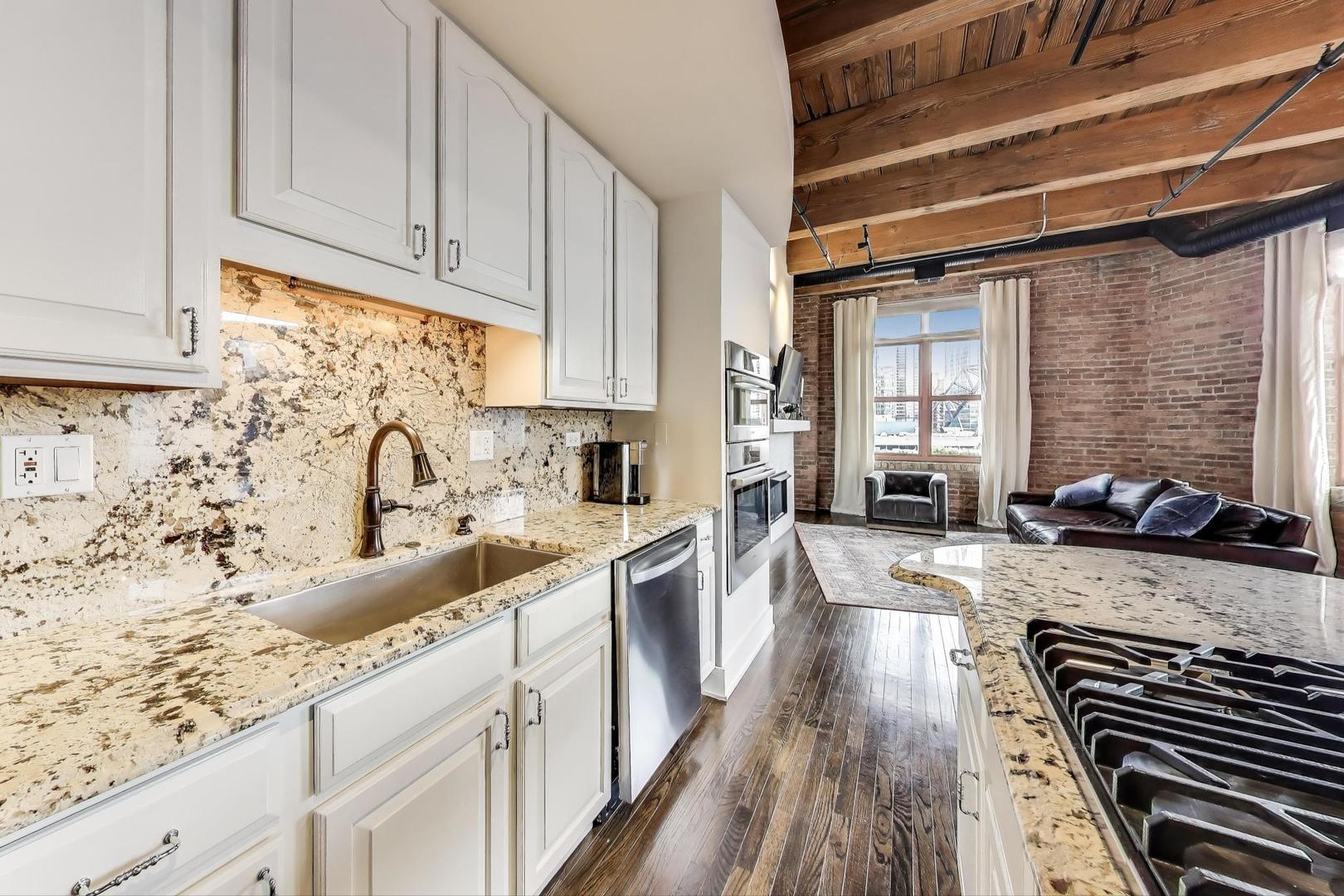360 W Illinois Street #503, Chicago, IL 60654