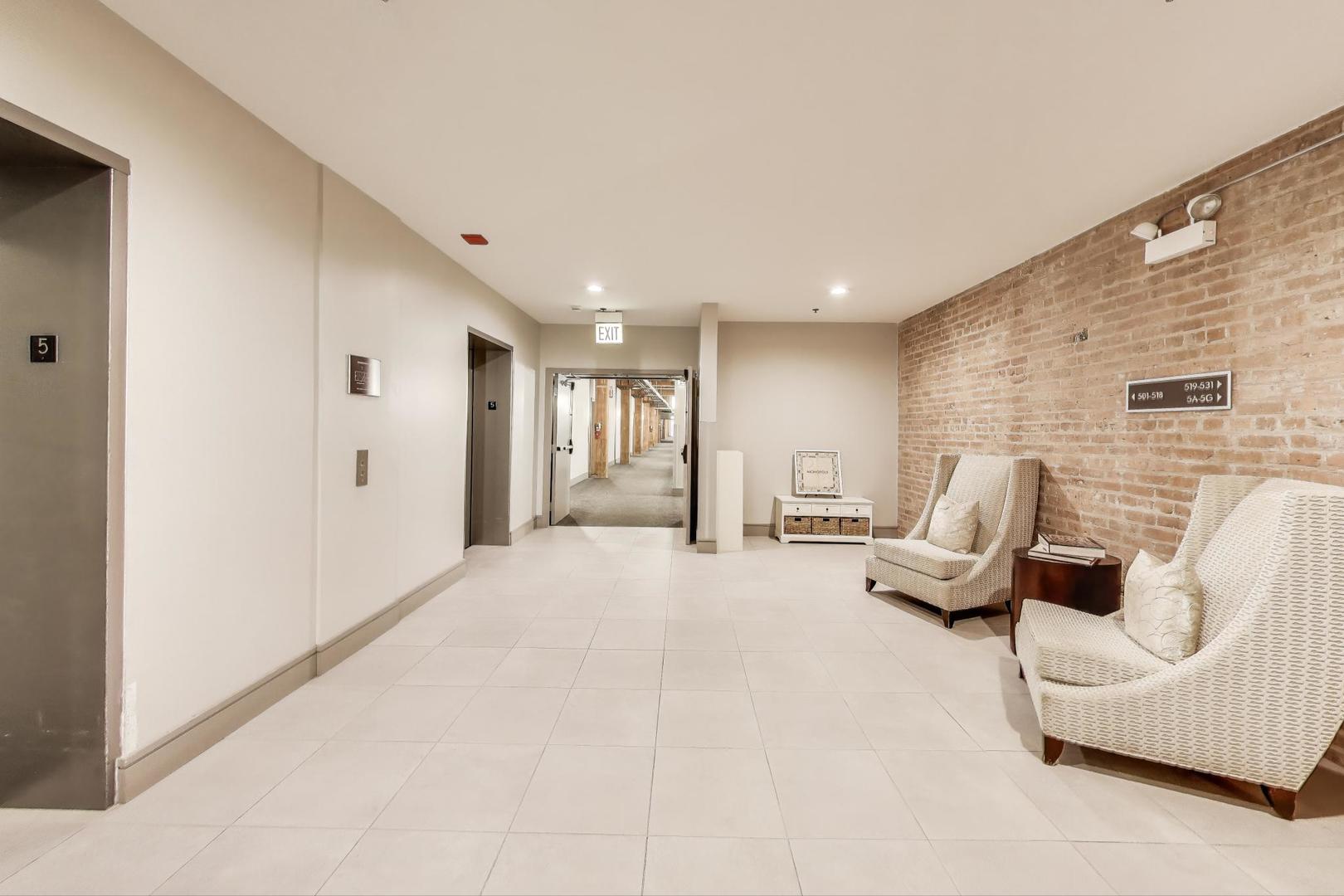 360 W Illinois Street #503, Chicago, IL 60654