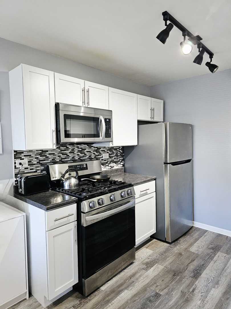 748 Sterling Court #A1, Bartlett, IL 60103