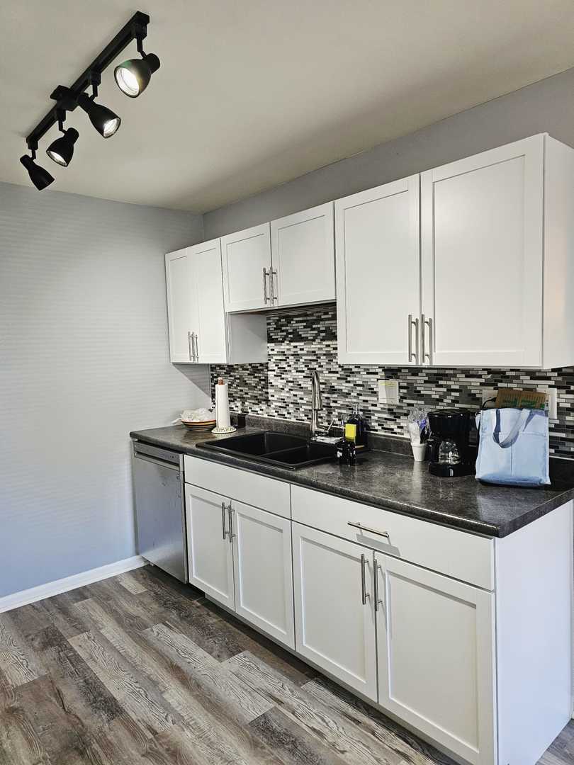748 Sterling Court #A1, Bartlett, IL 60103