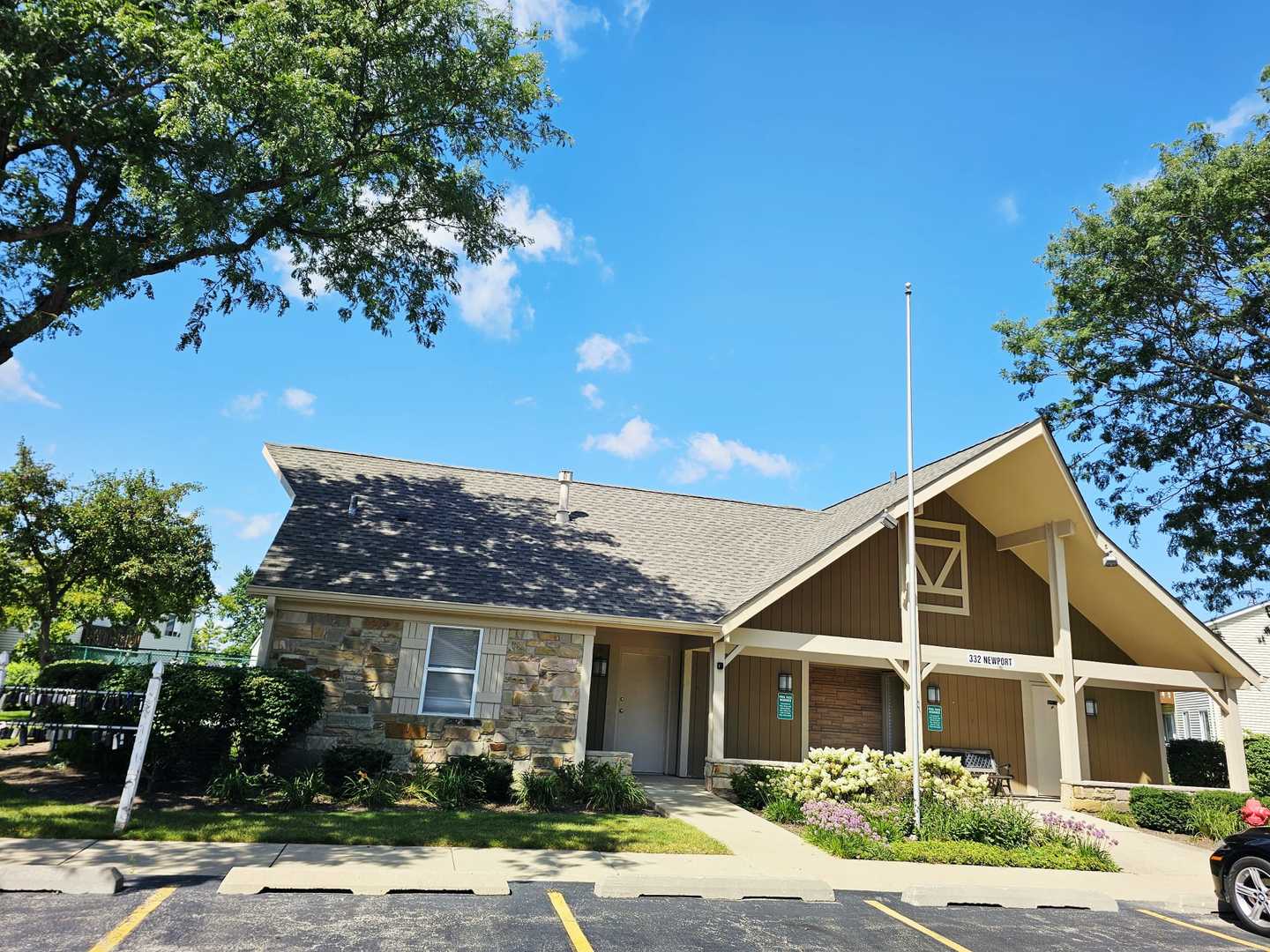748 Sterling Court #A1, Bartlett, IL 60103