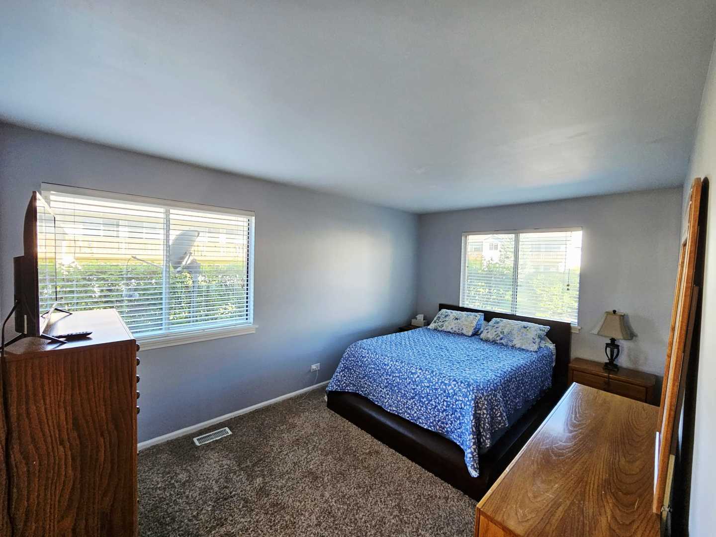 748 Sterling Court #A1, Bartlett, IL 60103