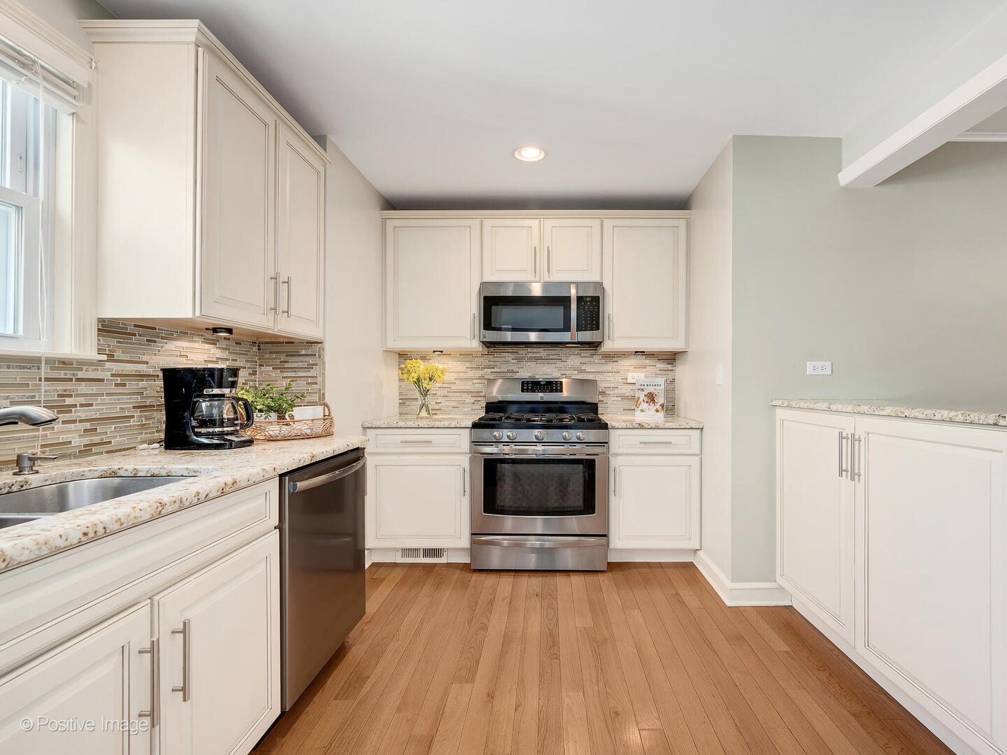737 N Spring Avenue, La Grange Park, IL 60526