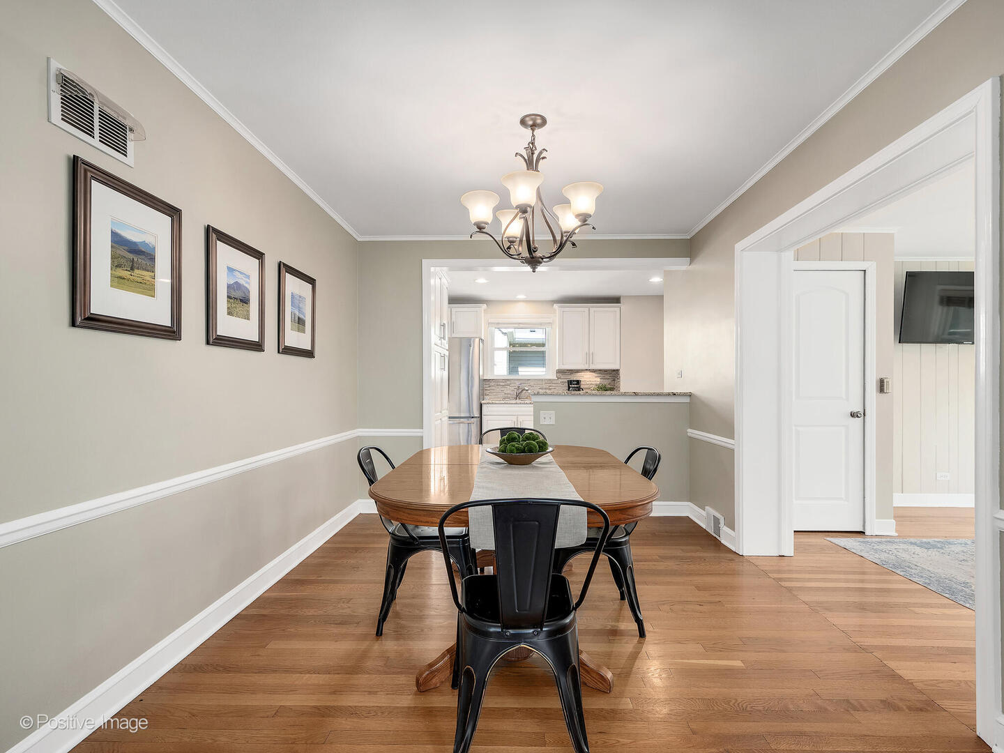 737 N Spring Avenue, La Grange Park, IL 60526