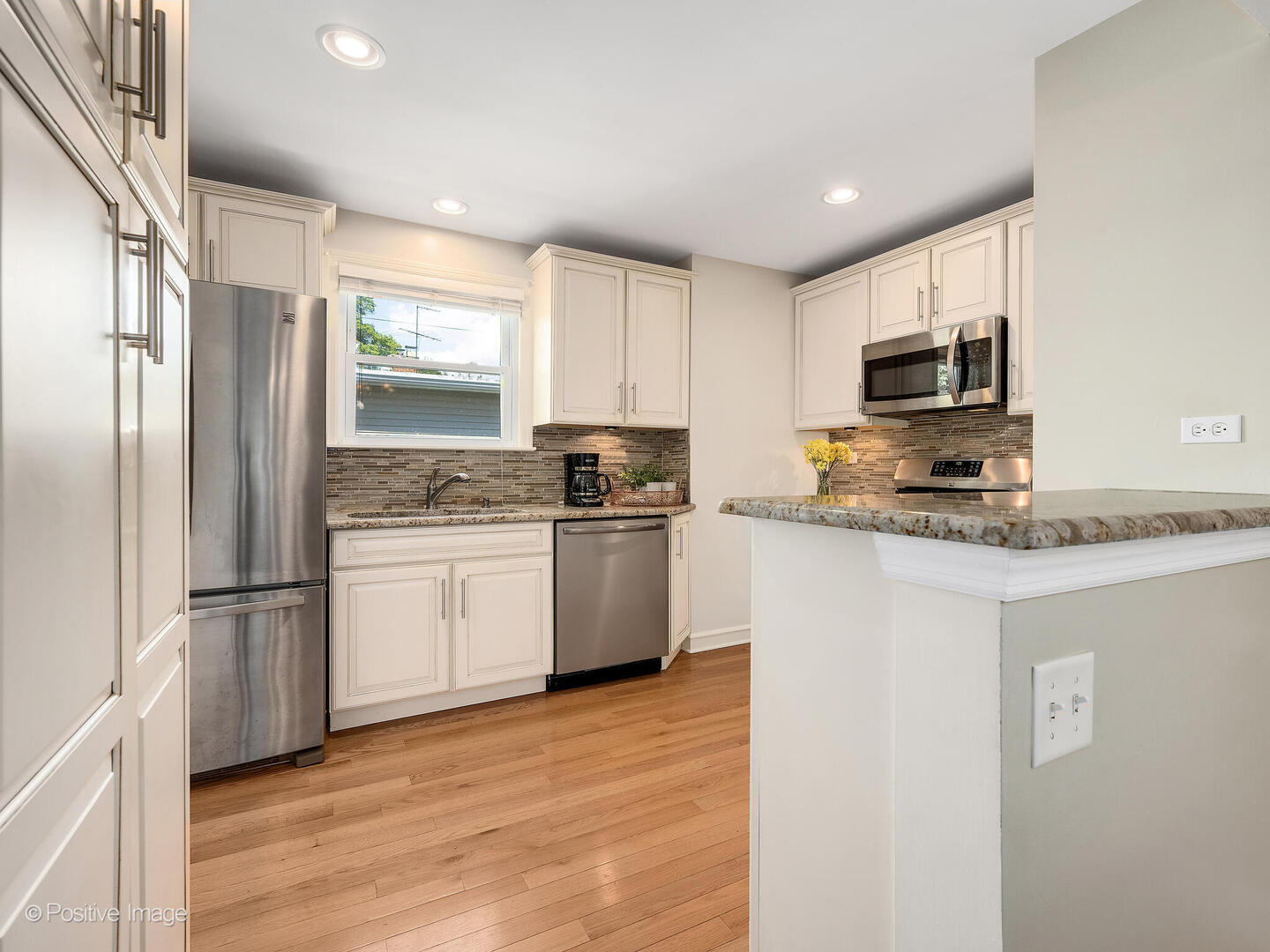 737 N Spring Avenue, La Grange Park, IL 60526