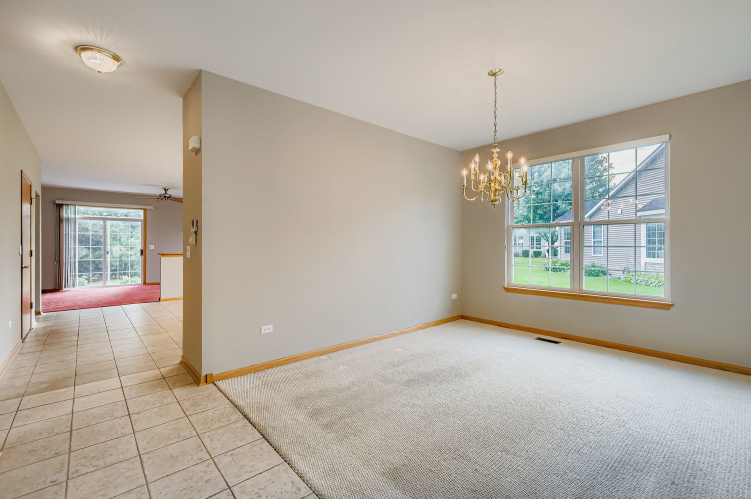21208 Montclare Lake Drive, Crest Hill, IL 60403