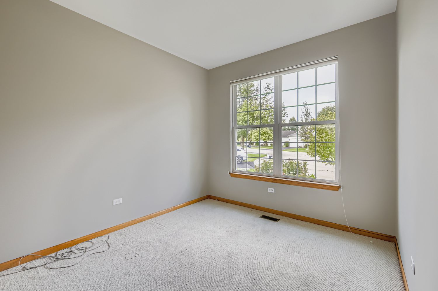 21208 Montclare Lake Drive, Crest Hill, IL 60403