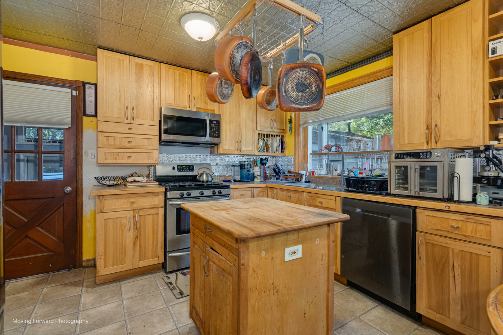 7254 Fair Elms Avenue, Burr Ridge, IL 60527