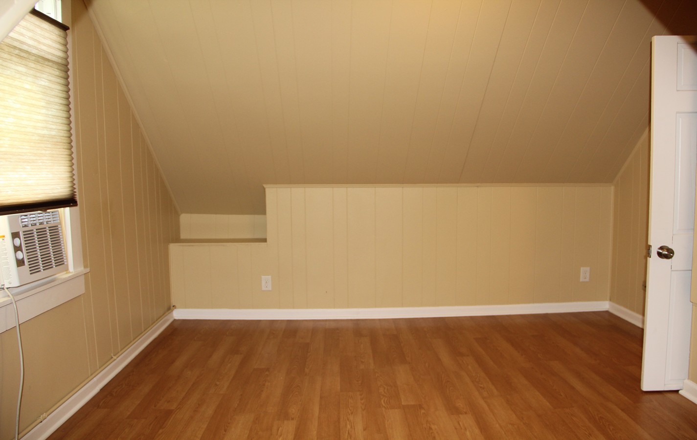121 68th Street, Darien, IL 60561