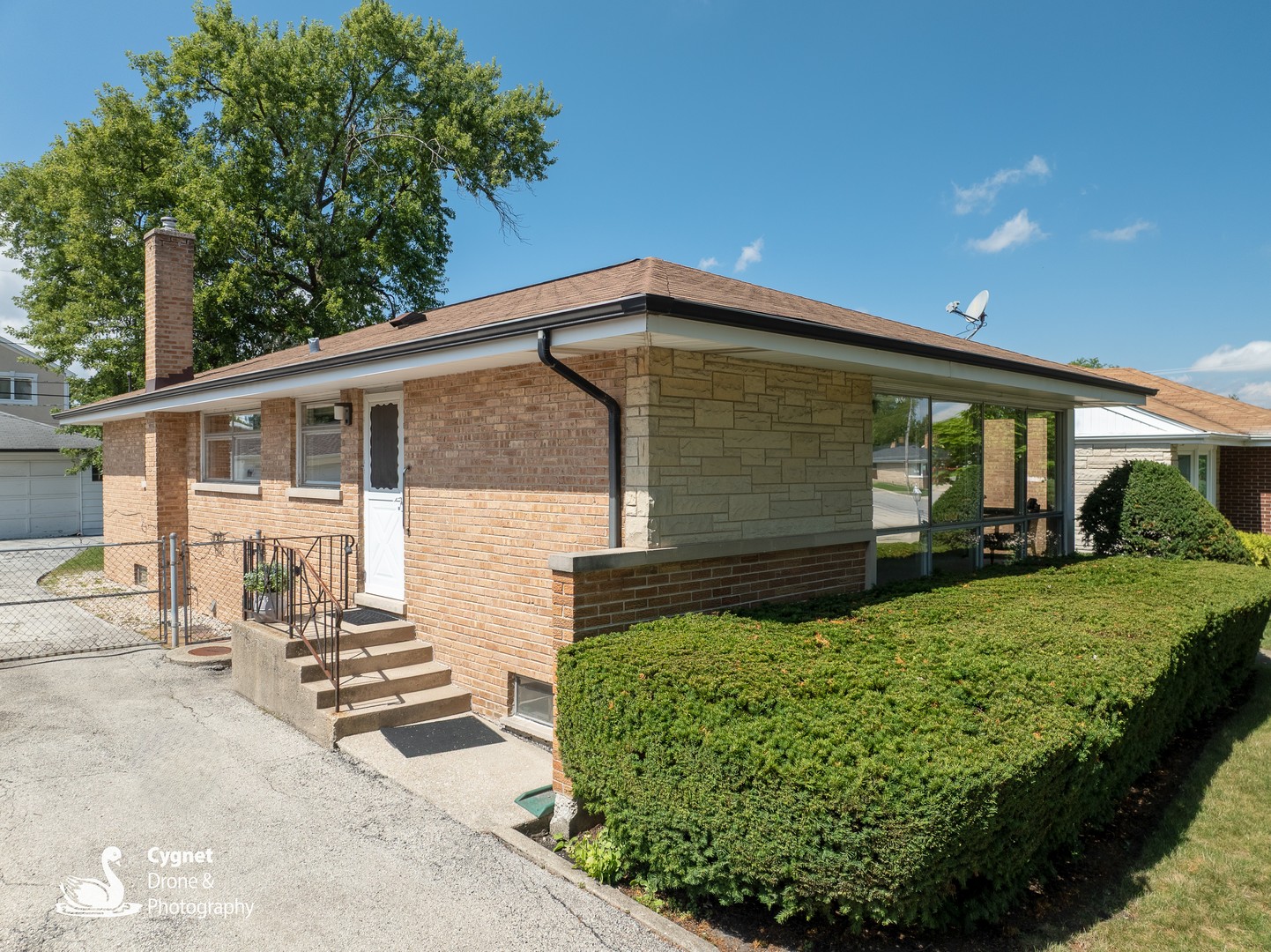 8748 N Olcott Avenue, Niles, IL 60714