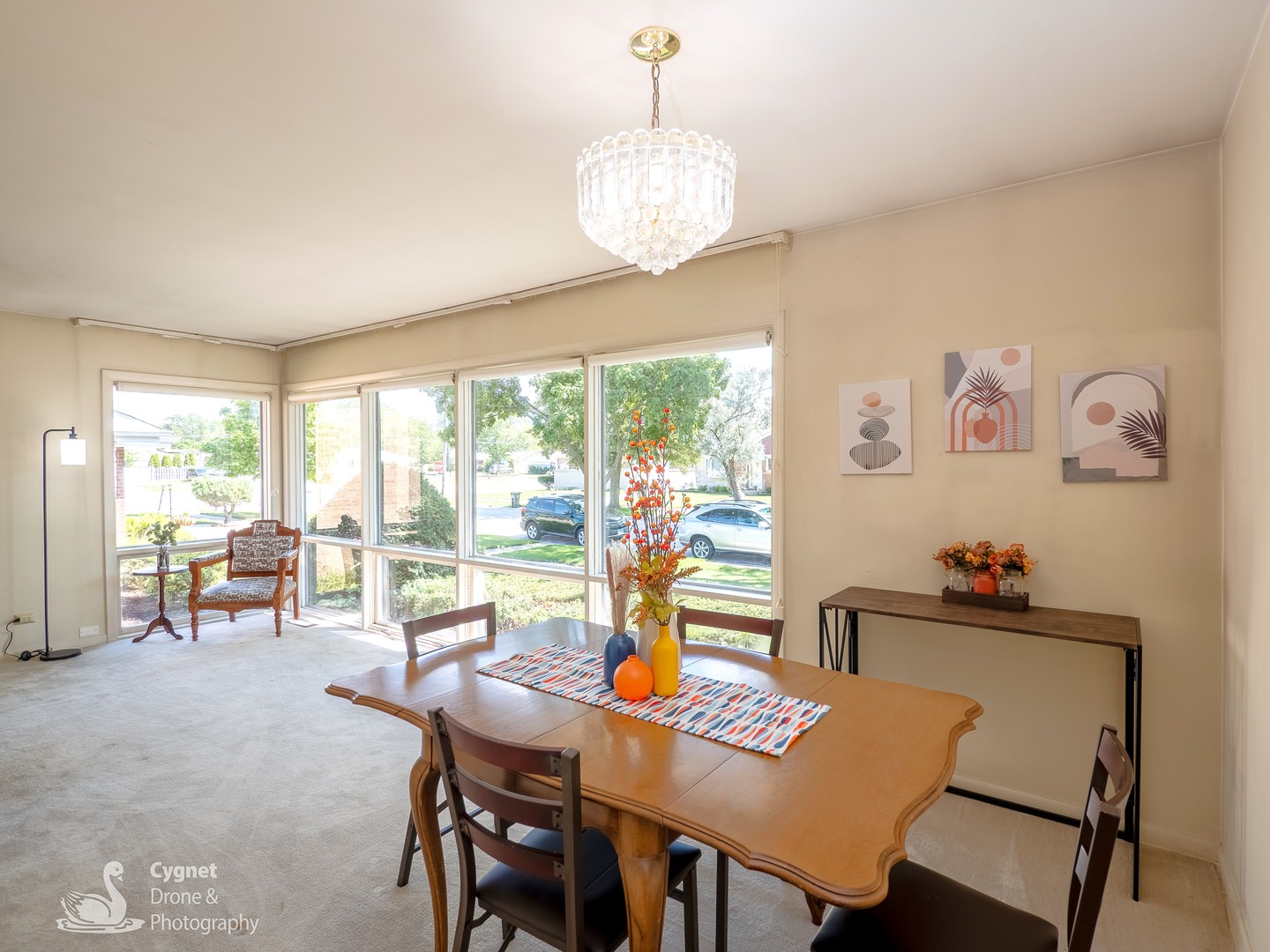 8748 N Olcott Avenue, Niles, IL 60714