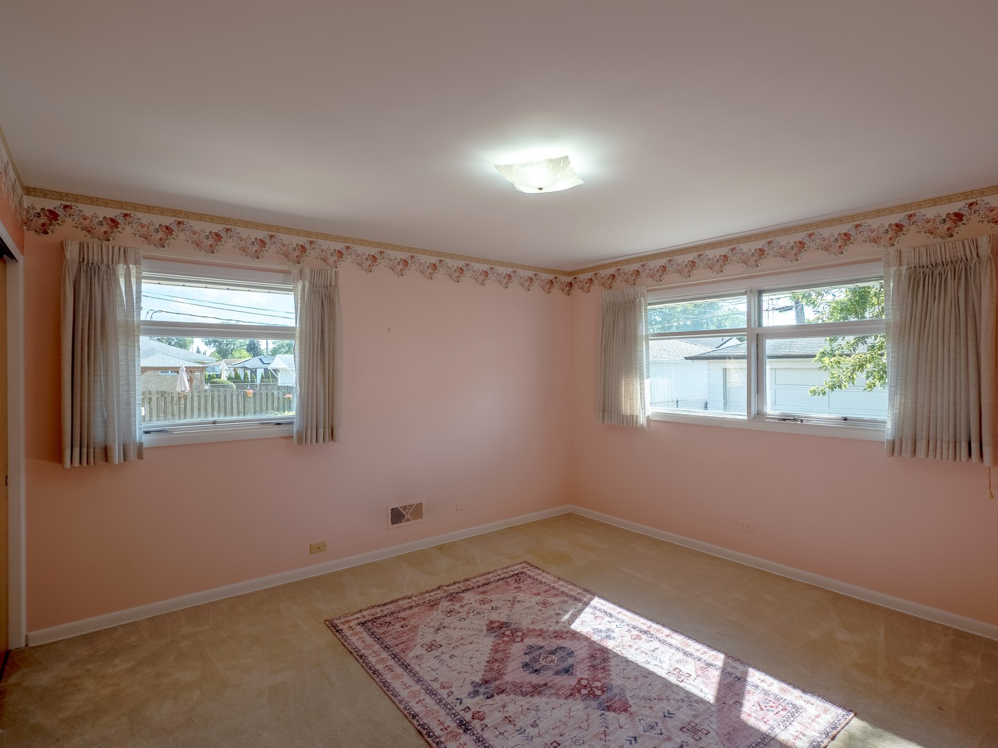 8748 N Olcott Avenue, Niles, IL 60714