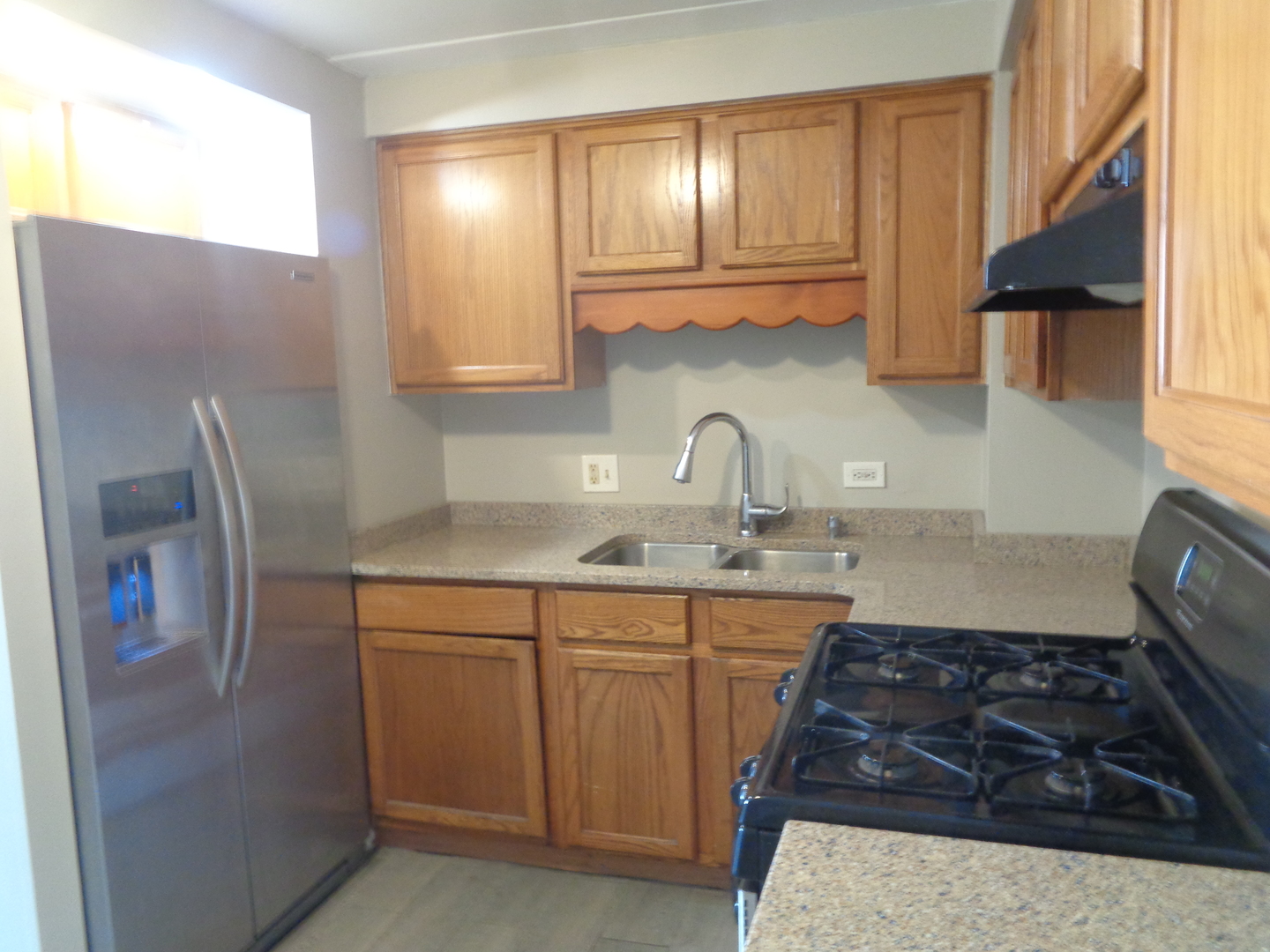 10805 S LLOYD Drive #8, Worth, IL 60482