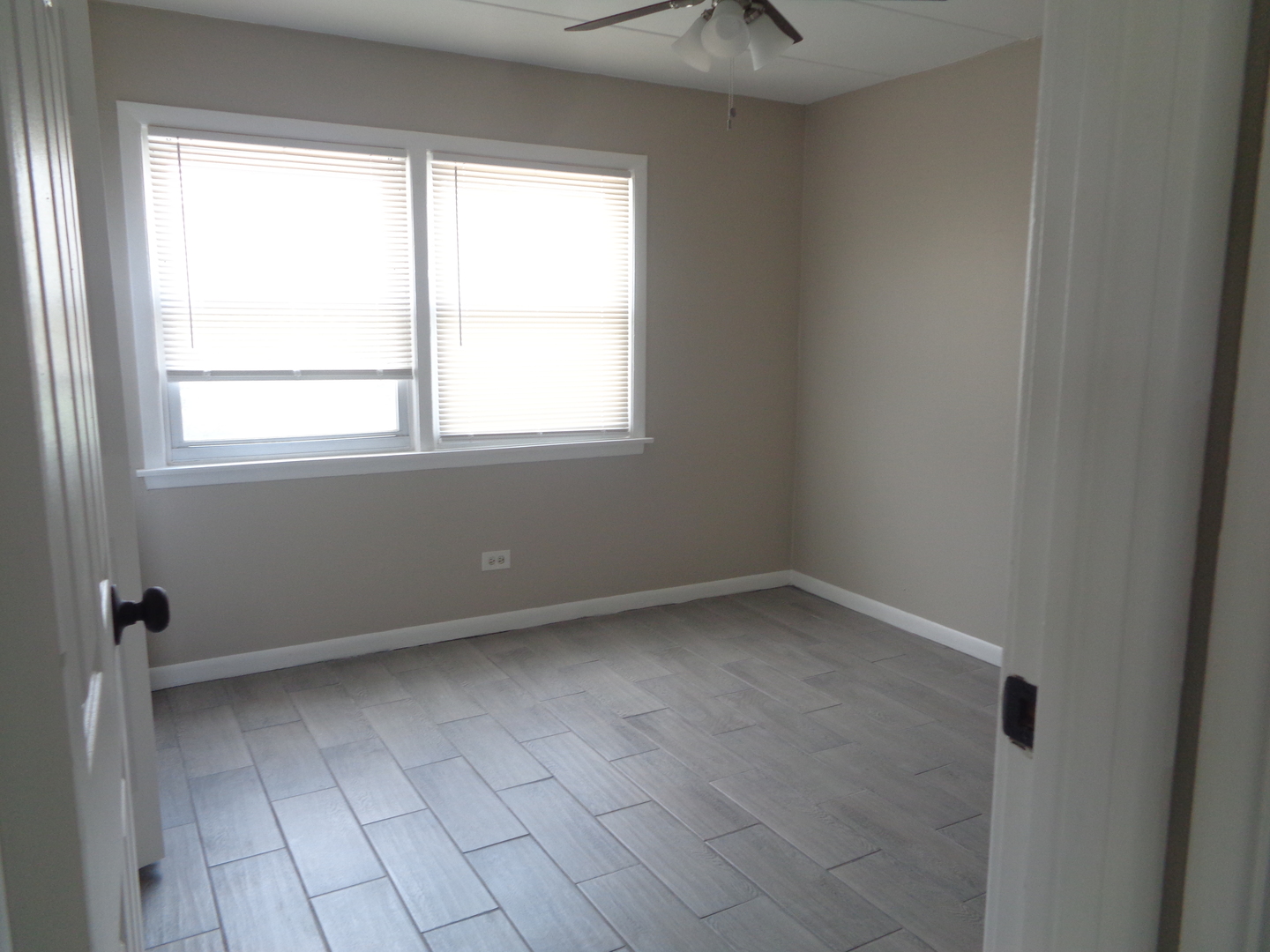 10805 S LLOYD Drive #8, Worth, IL 60482