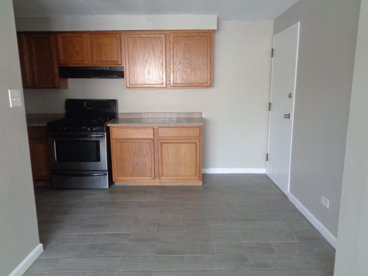 10805 S LLOYD Drive #8, Worth, IL 60482