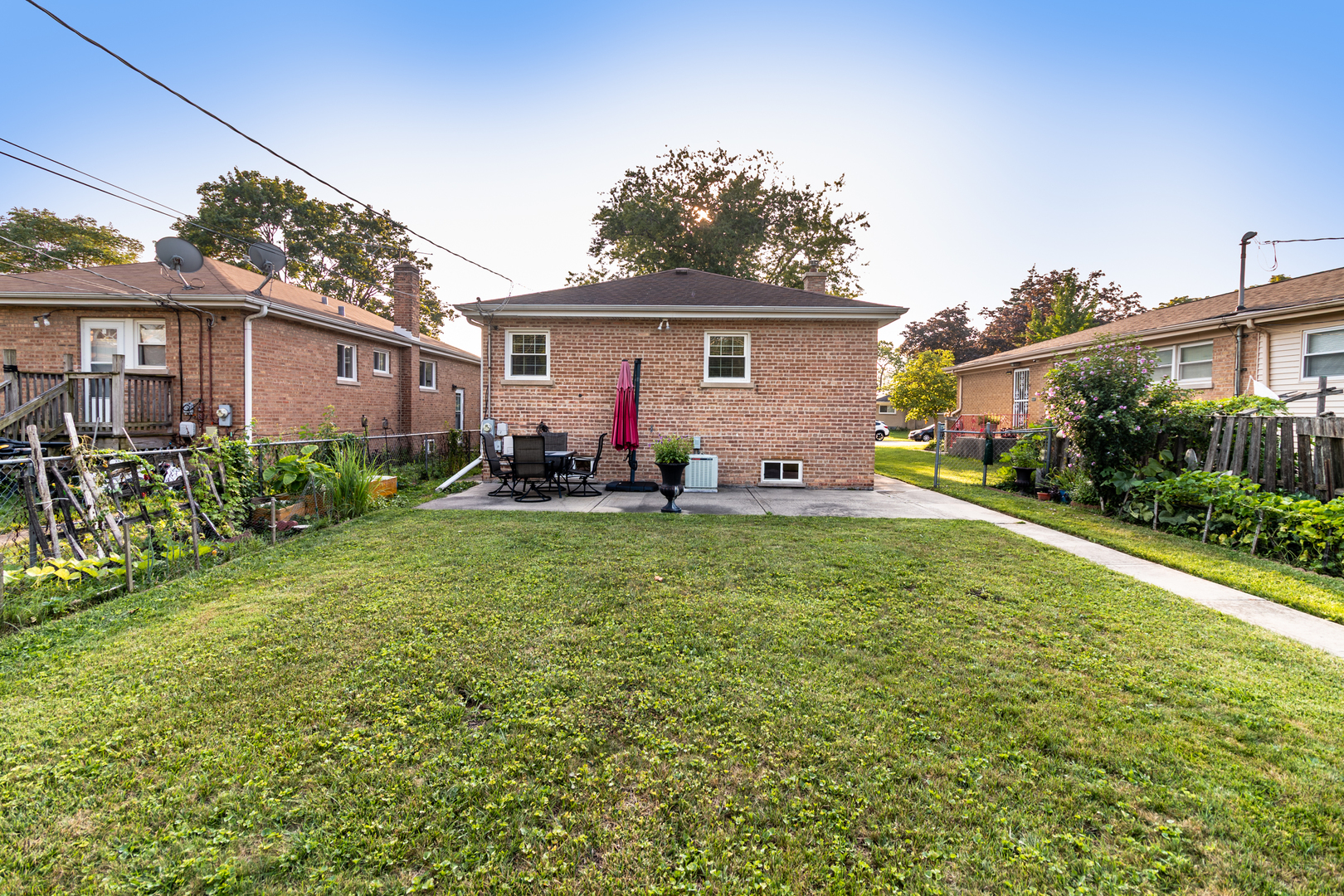 8449 Christiana Avenue, Skokie, IL 60076