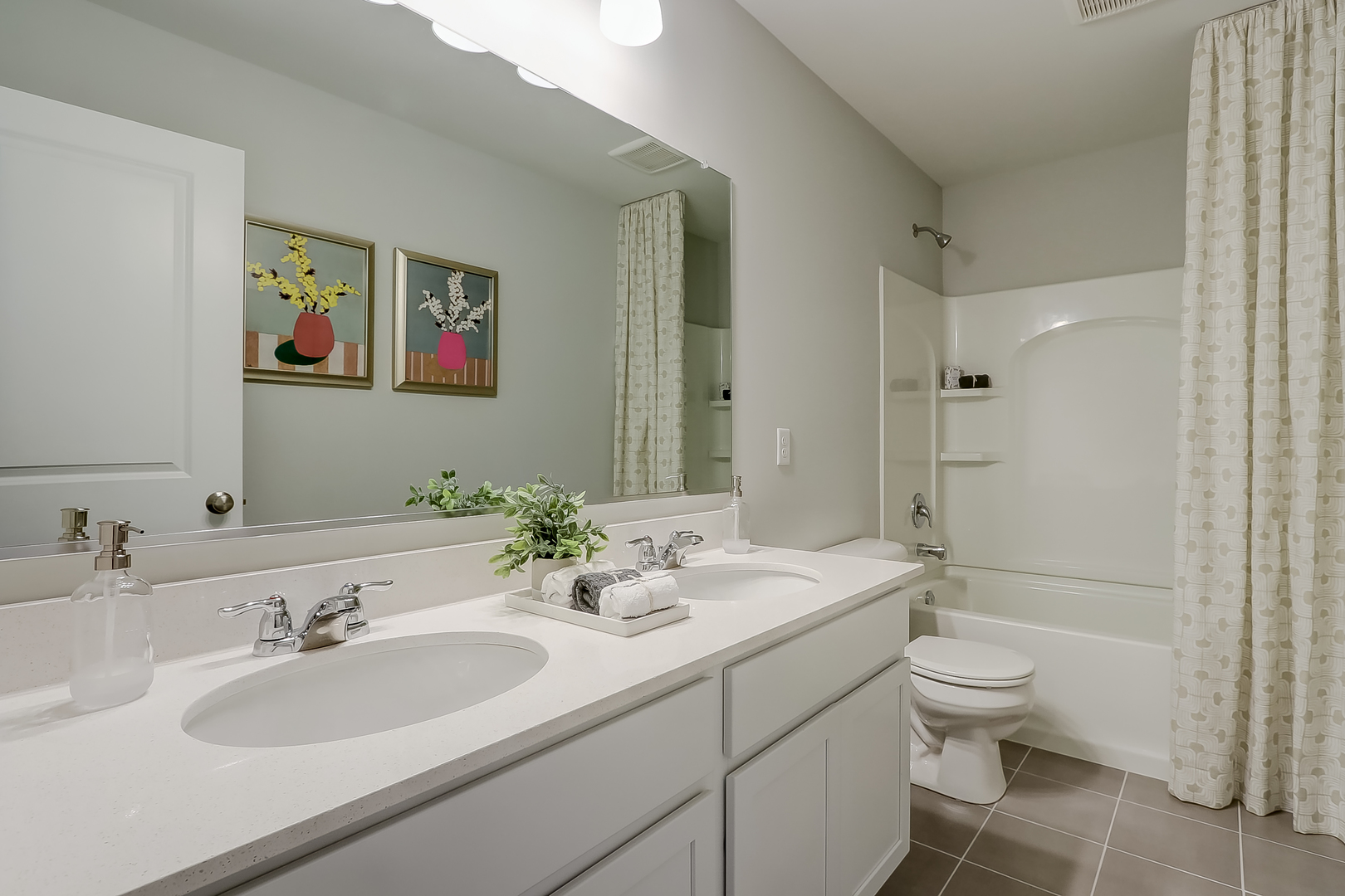 428 Collingwood Road, South Elgin, IL 60177