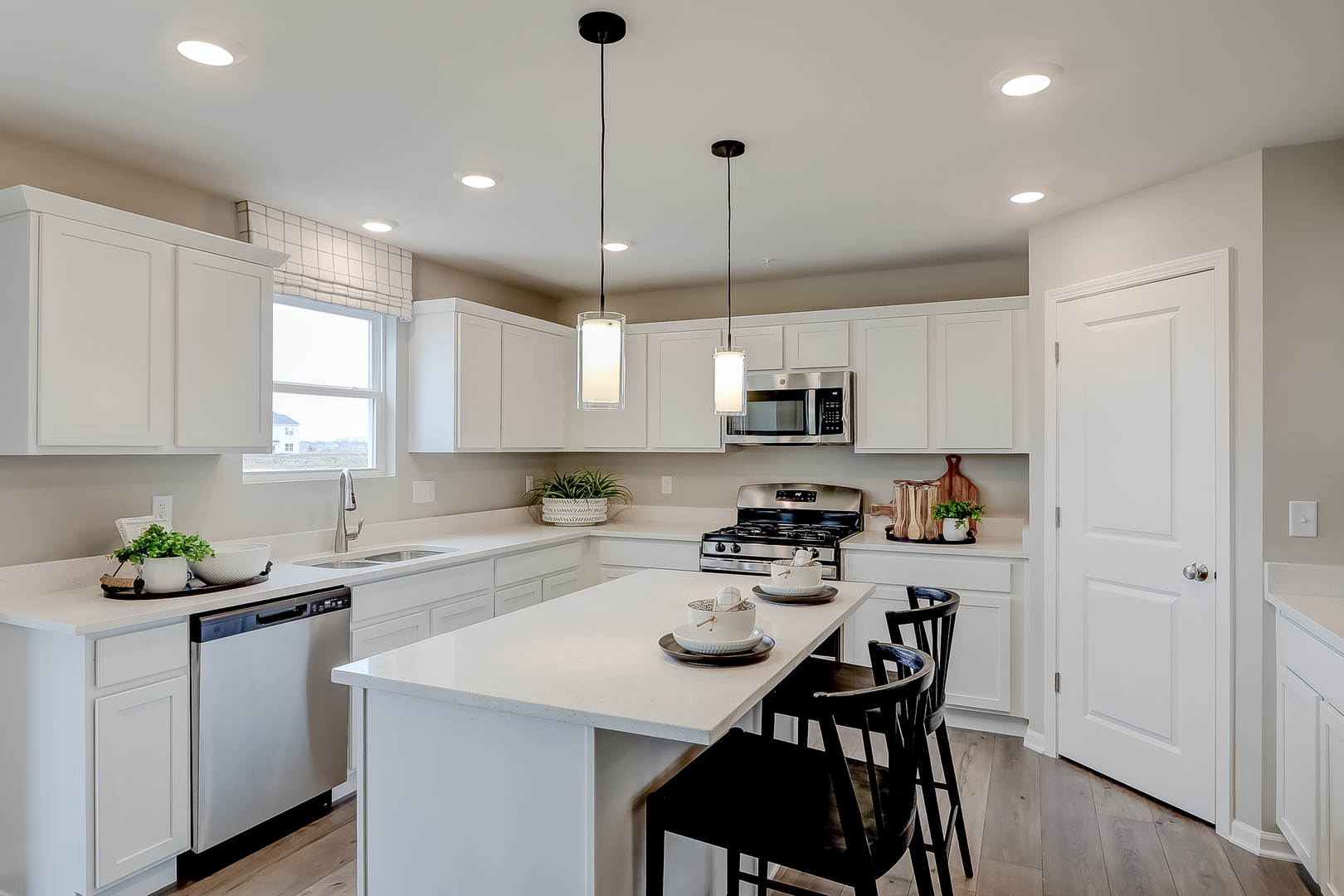 428 Collingwood Road, South Elgin, IL 60177