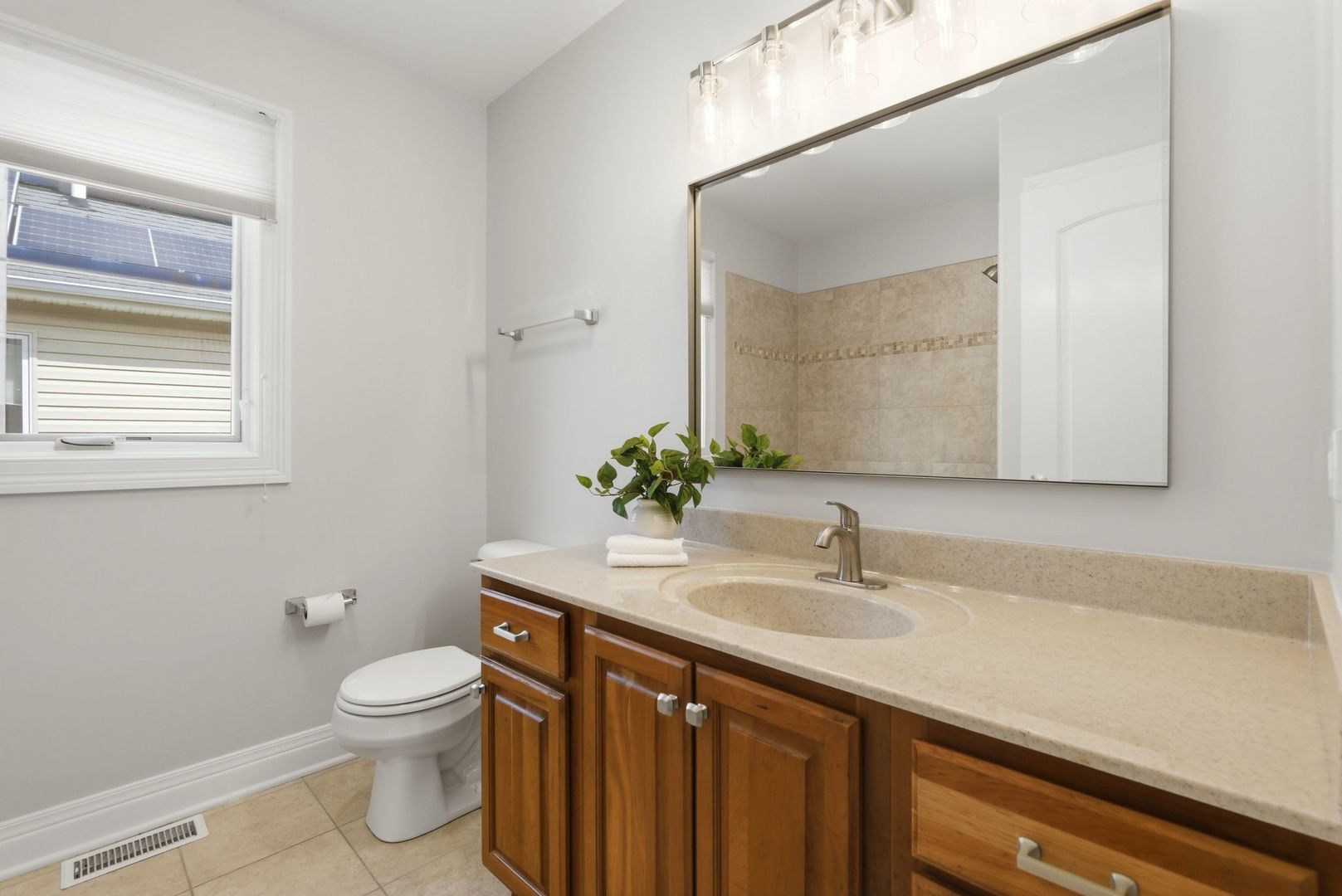 1415 S Addison Avenue, Lombard, IL 60148