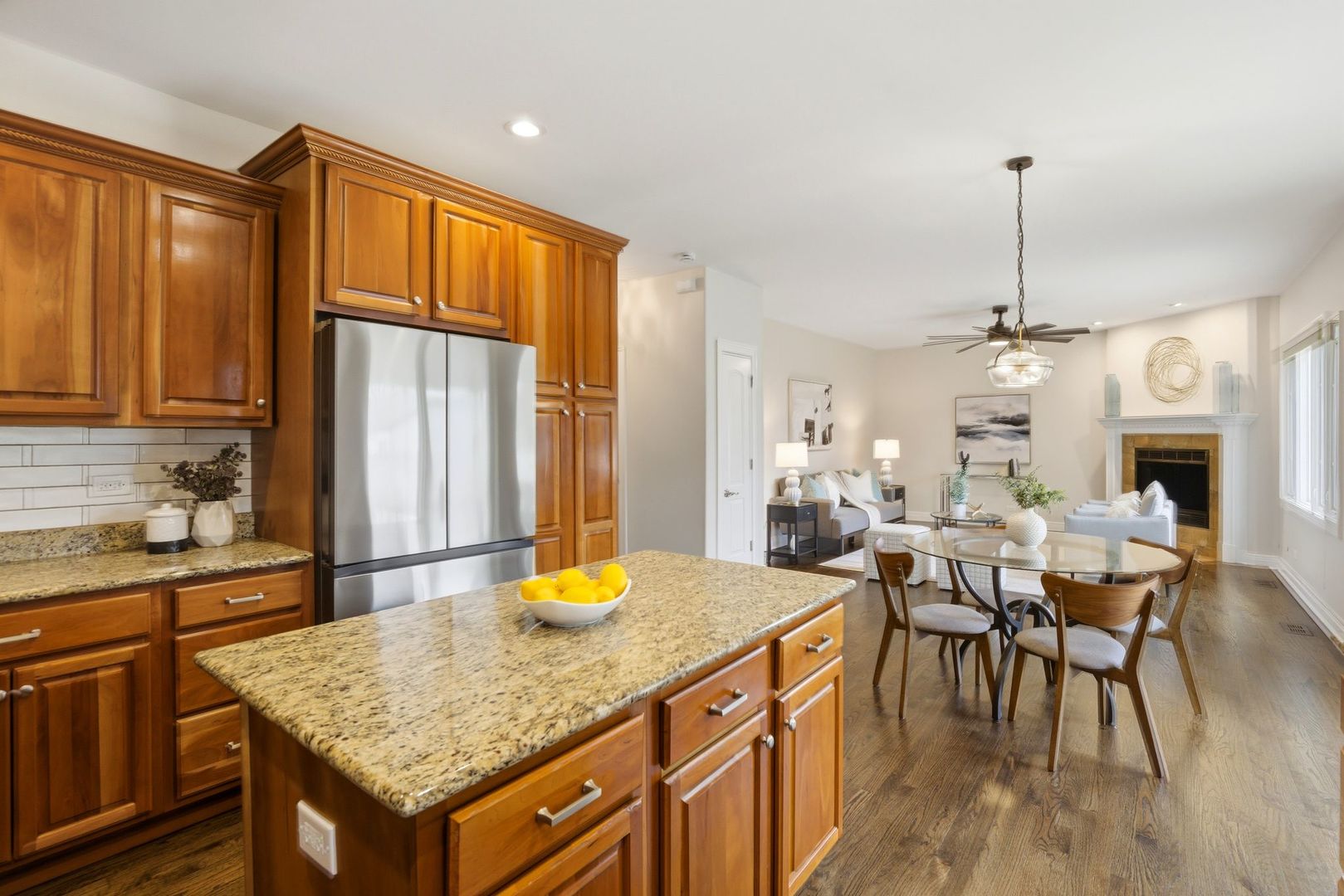 1415 S Addison Avenue, Lombard, IL 60148