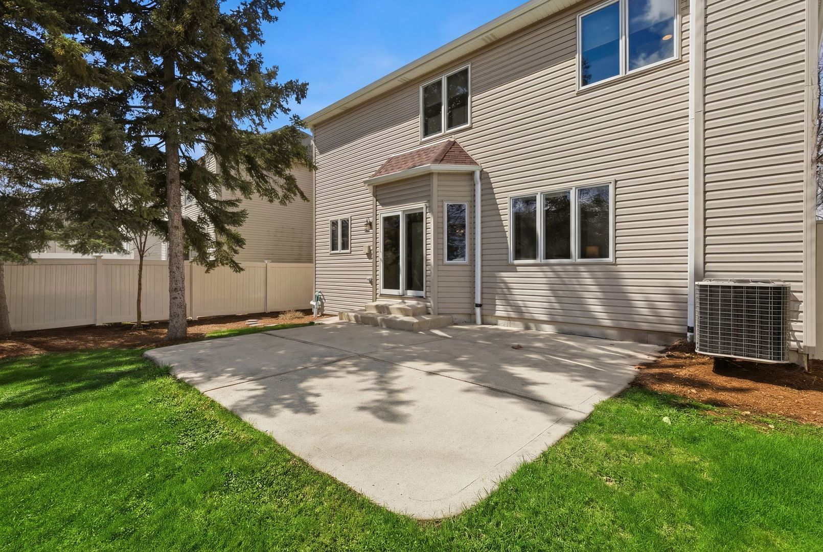 1415 S Addison Avenue, Lombard, IL 60148