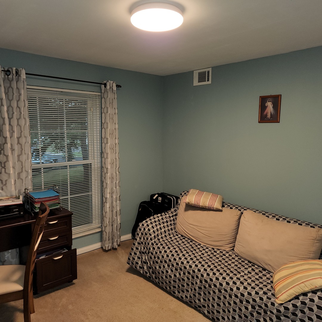 5300 Carriageway Drive #206, Rolling Meadows, IL 60008