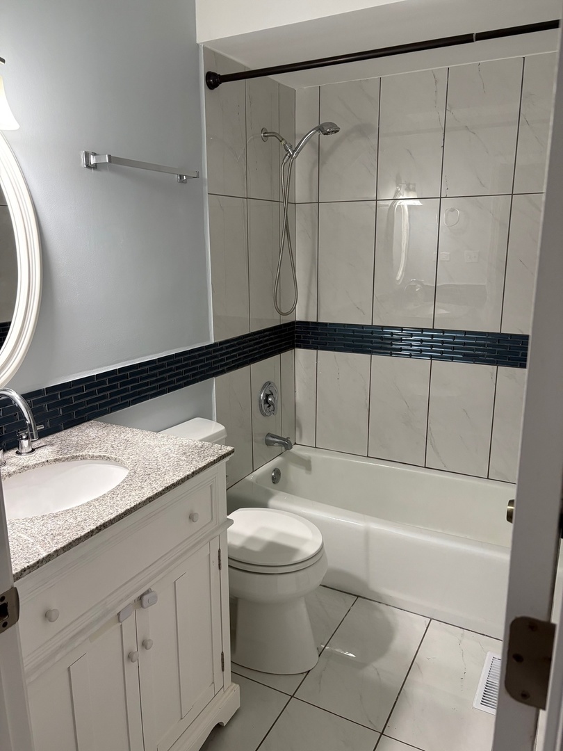 7926 164th Place #7926, Tinley Park, IL 60477