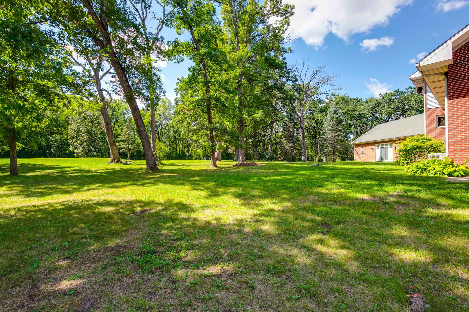 28232 N Gilmer Road, Mundelein, IL 60060