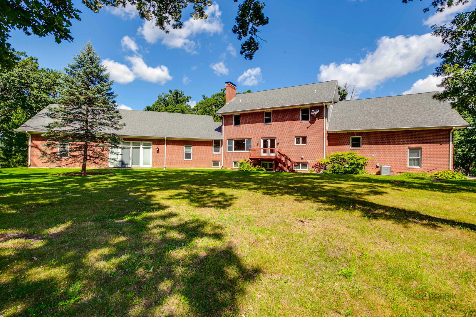 28232 N Gilmer Road, Mundelein, IL 60060