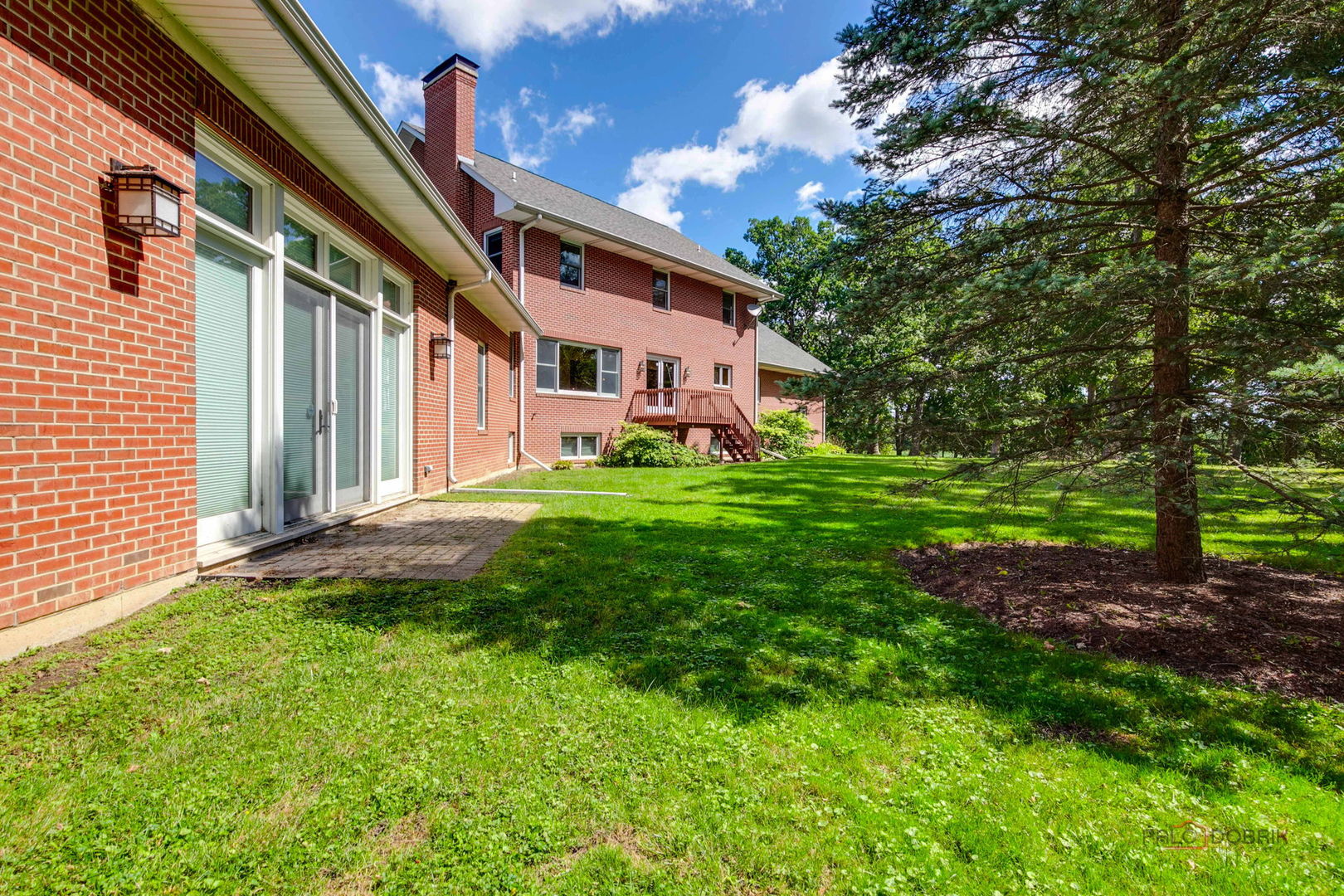 28232 N Gilmer Road, Mundelein, IL 60060