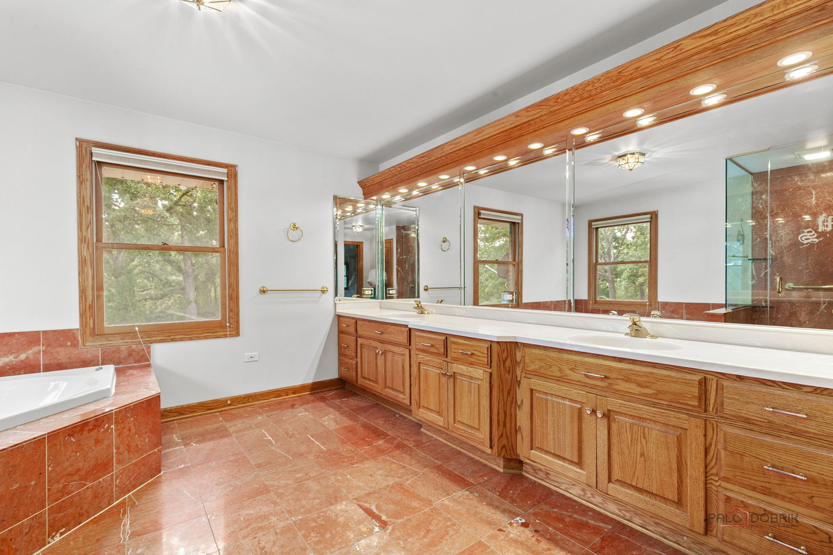 28232 N Gilmer Road, Mundelein, IL 60060