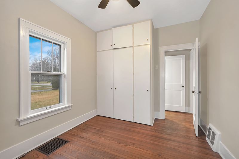 4716 Douglas Road, Downers Grove, IL 60515