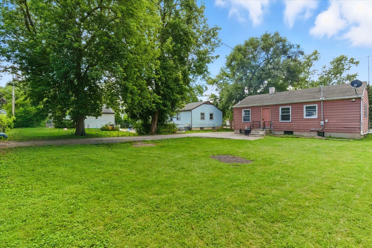 425 S Lake Street, Mundelein, IL 60060