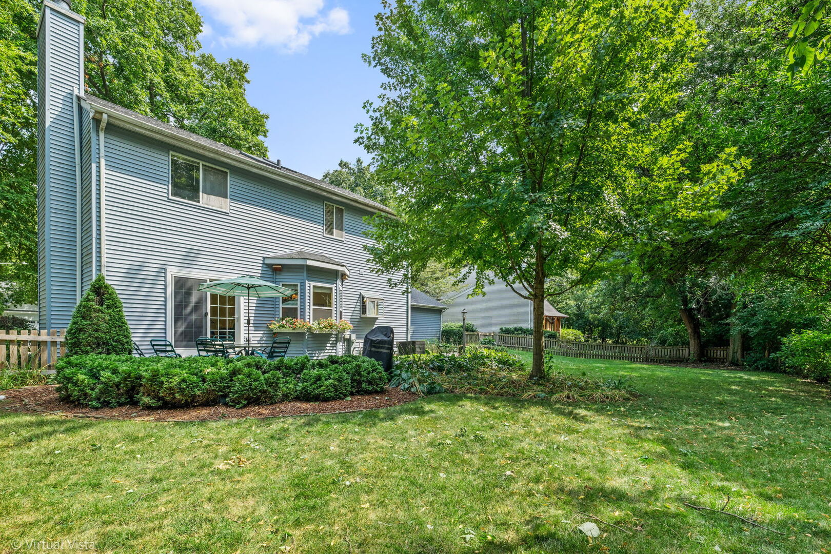 920 Plymouth Court, Algonquin, IL 60102