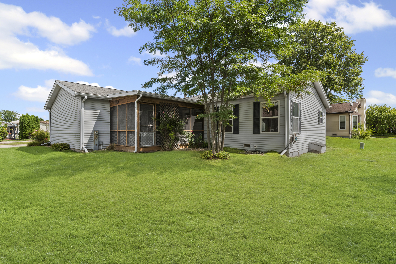 3 Furlong Court, Grayslake, IL 60030