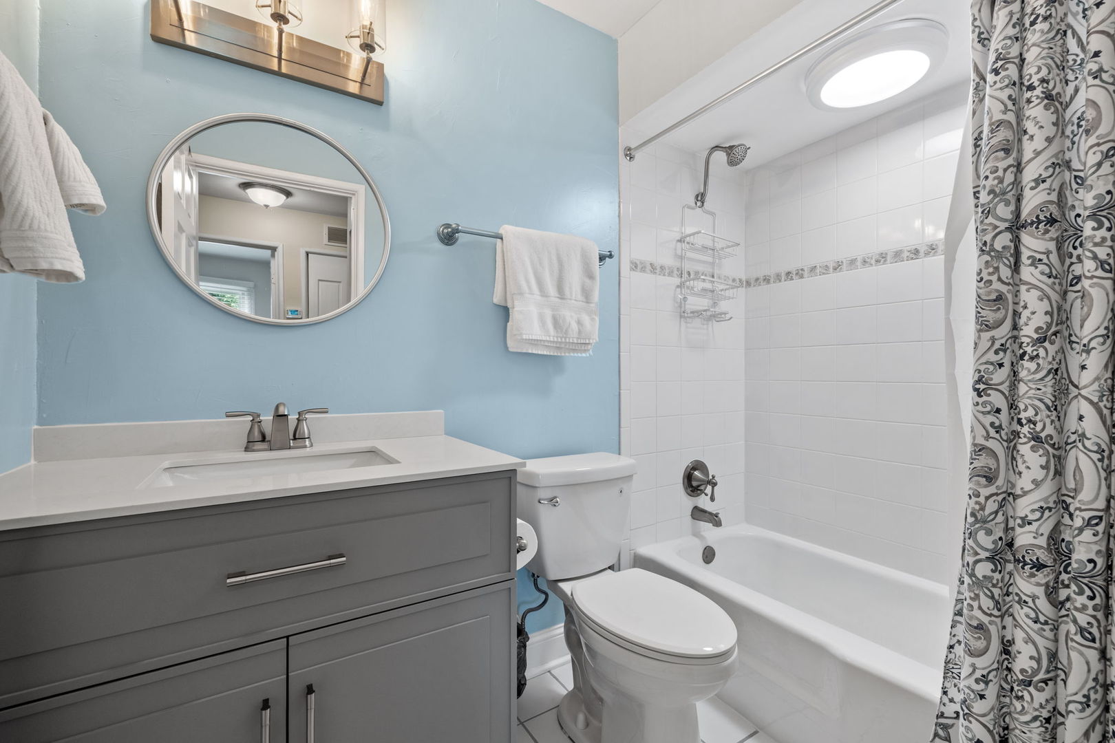 480 74th Street #105, Downers Grove, IL 60516