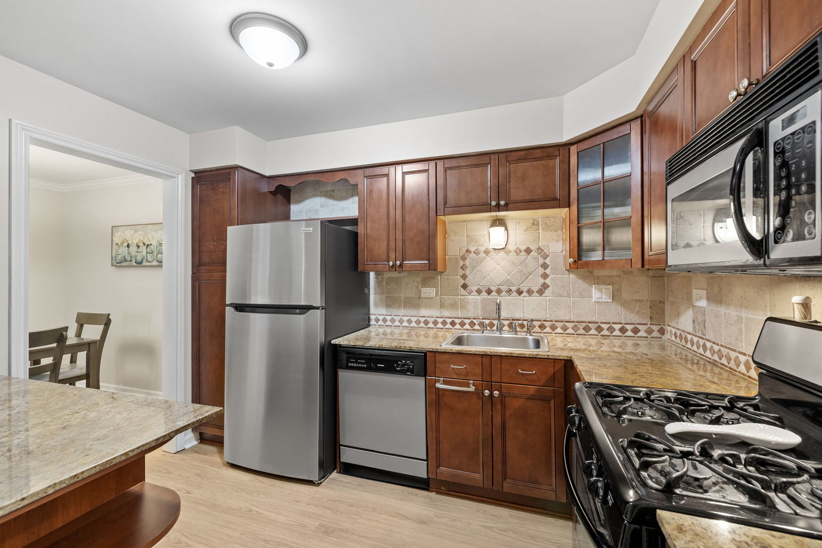 480 74th Street #105, Downers Grove, IL 60516