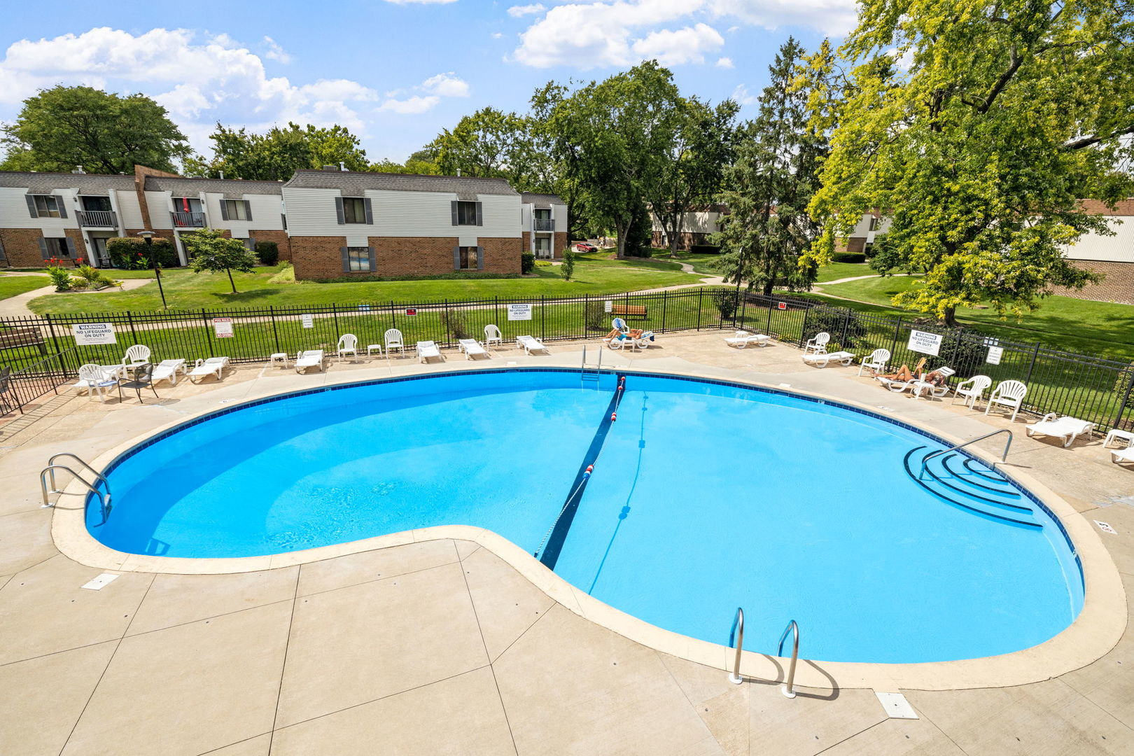 480 74th Street #105, Downers Grove, IL 60516
