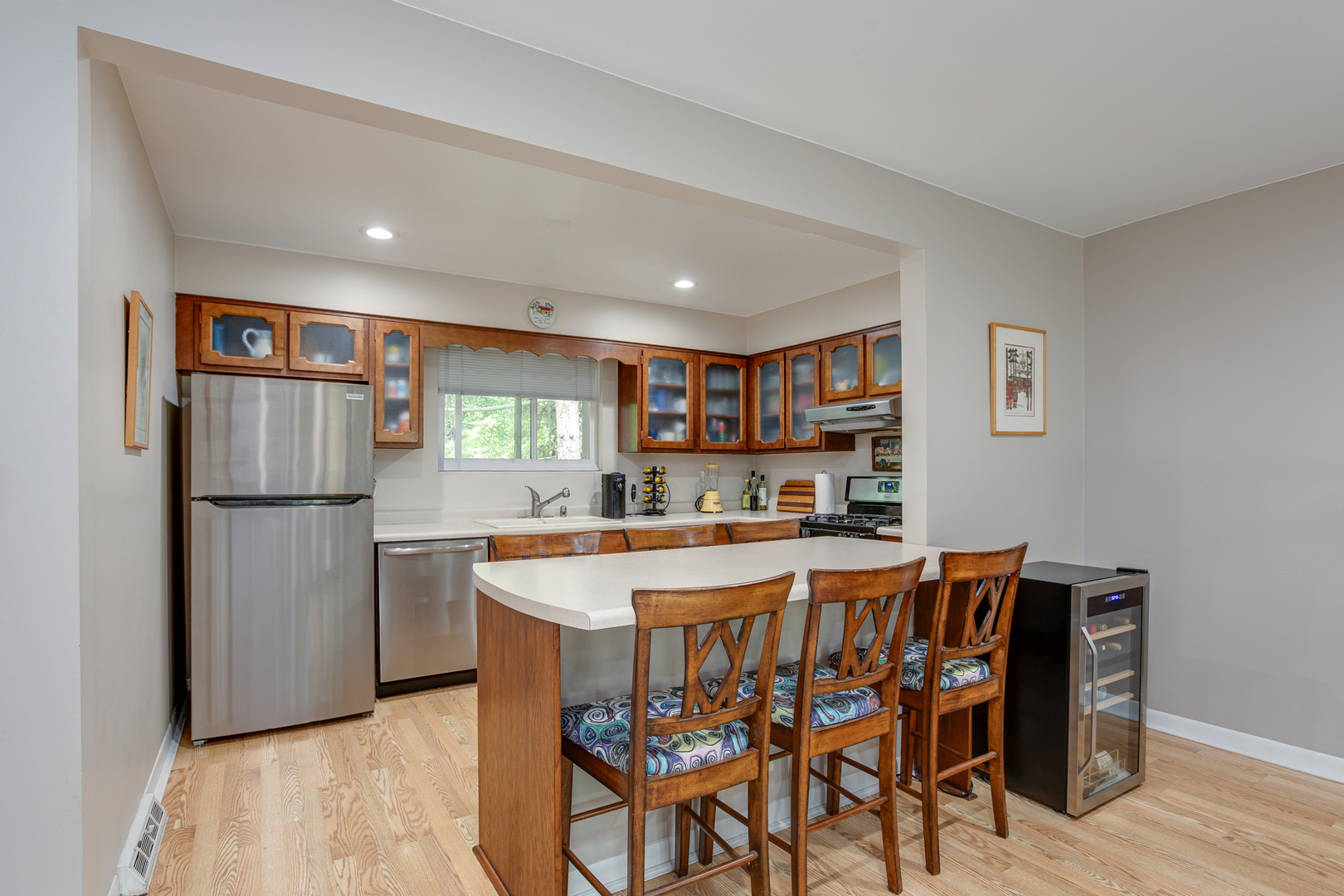 5961 N East Circle Avenue #2D, Chicago, IL 60631