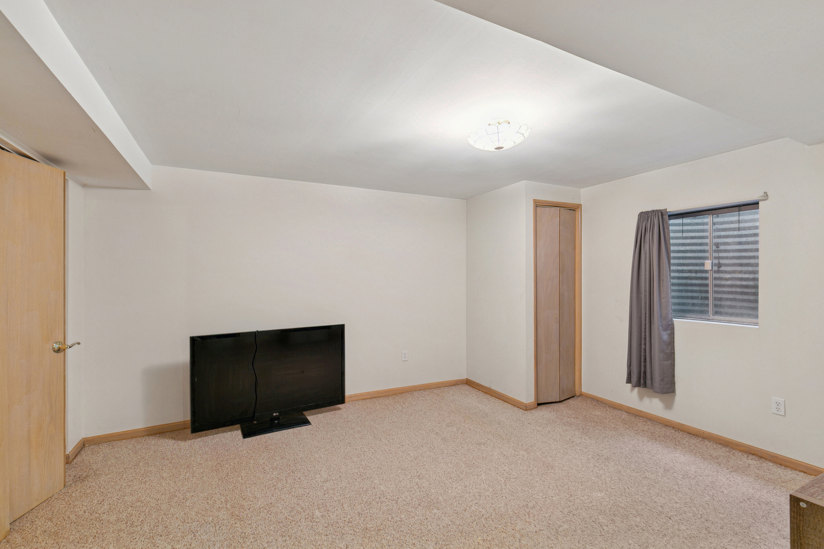 18330 Pond View Court, Tinley Park, IL 60477